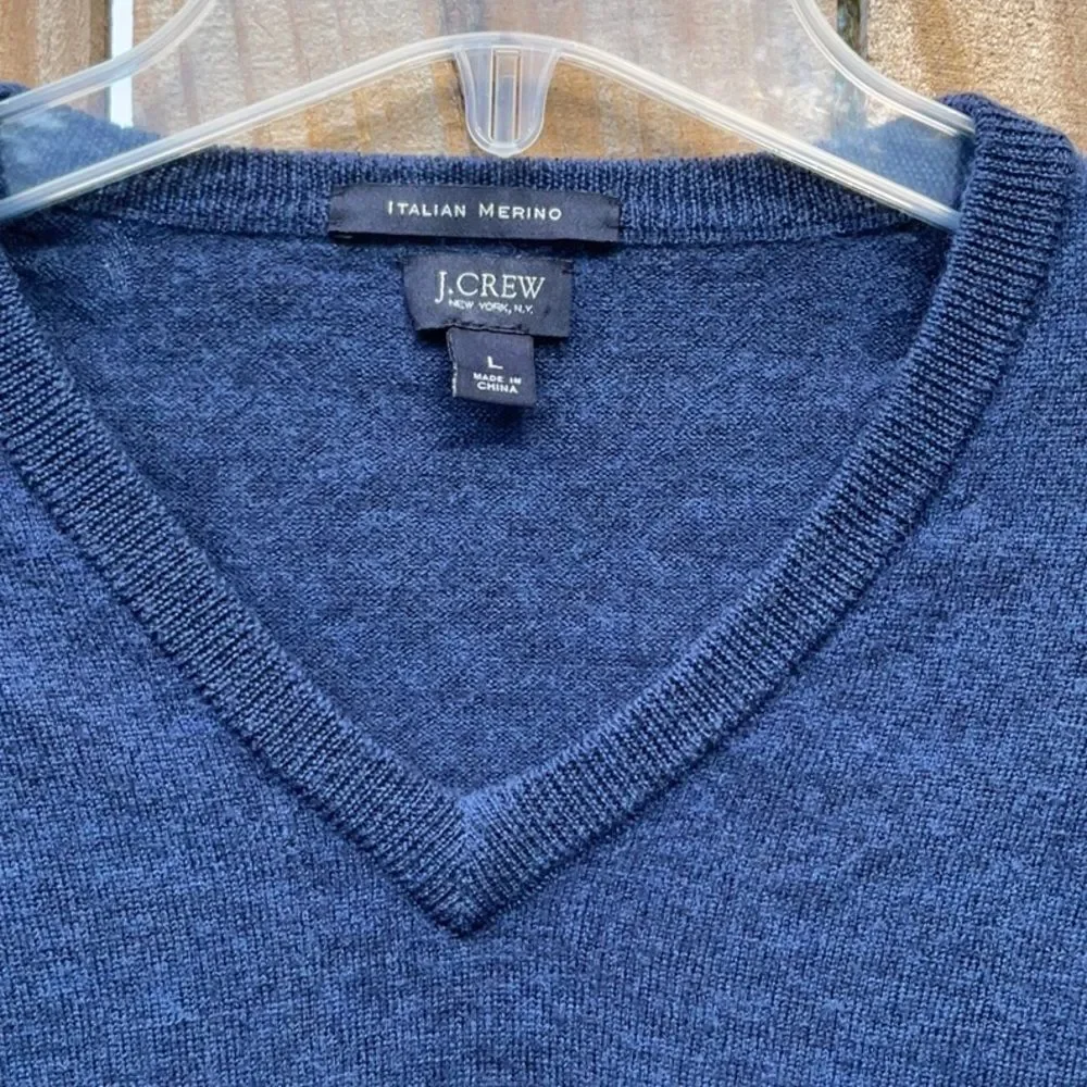 Take 50% OFF- J. CREW Blue V-neck Men’s Sweater, Size-L